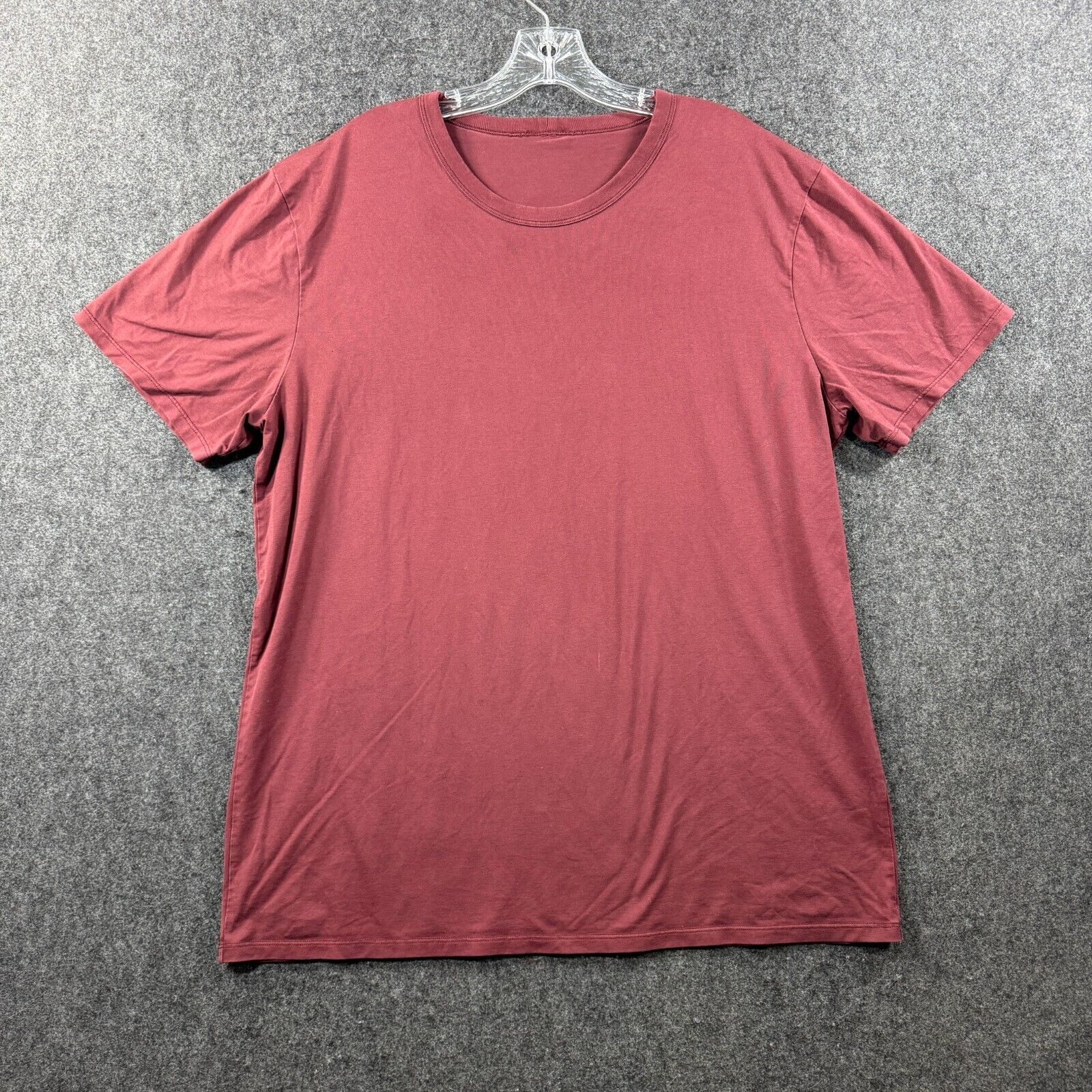 Lululemon Shirt Men's Extra Large Maroon Burgundy Athletic Stretch